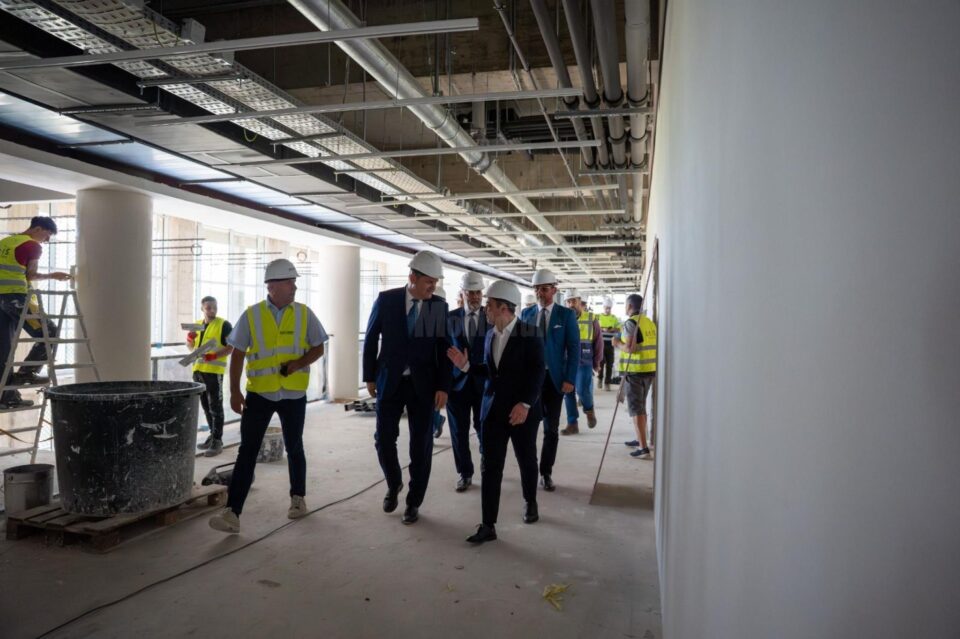 Ministrul Dezvoltării, Cseke Attila, a garantat finanțarea pentru Sala Polivalentă, căminul studențesc de la Moara și Palatul Administrativ din Suceava