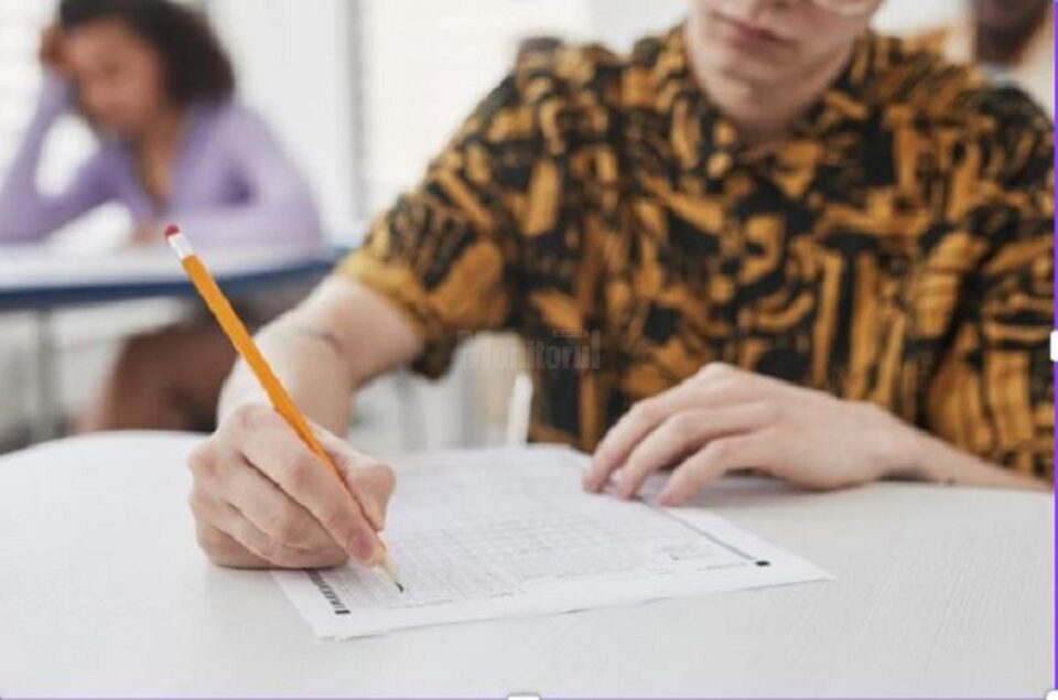 Cei mai buni candidați, cu medii peste 9,90 la evaluare, sunt din Suceava, Rădăuți, Baia și Arghira Cei mai buni candidați, cu medii peste 9,90 la evaluare, sunt din Suceava, Rădăuți, Baia și Arghira
