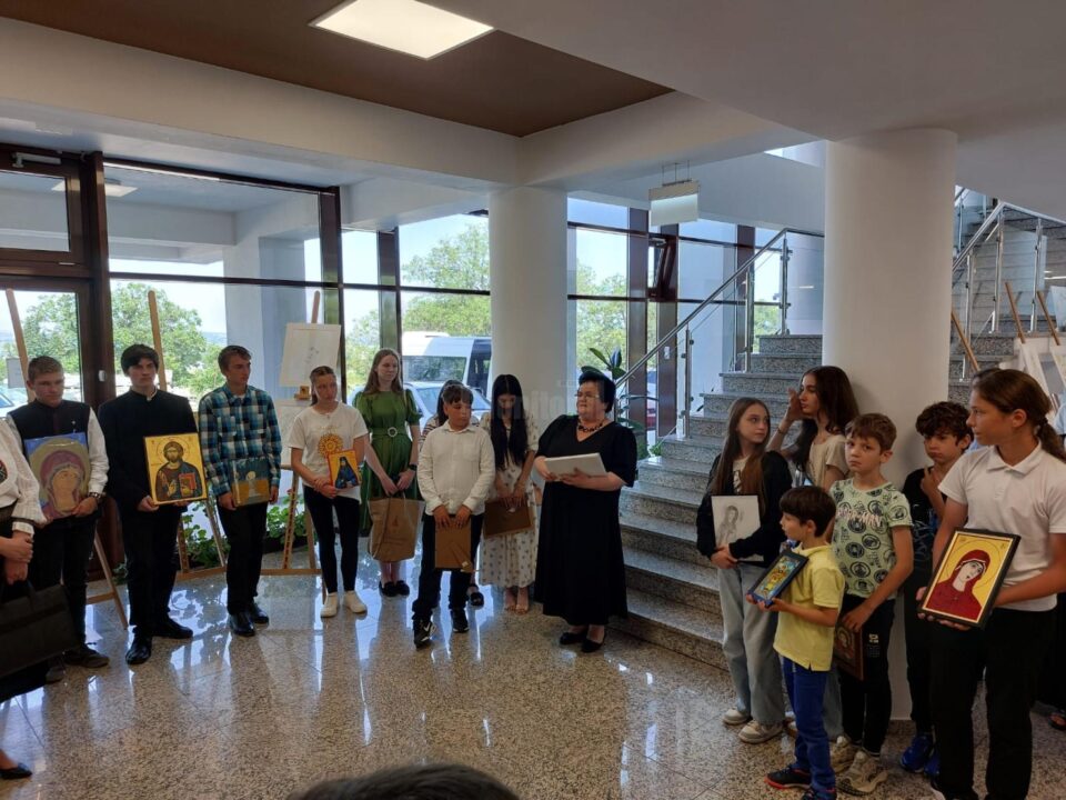 „Icoana din sufletul copilului”, artă sacră și inspirație la Seminarul Teologic Suceava