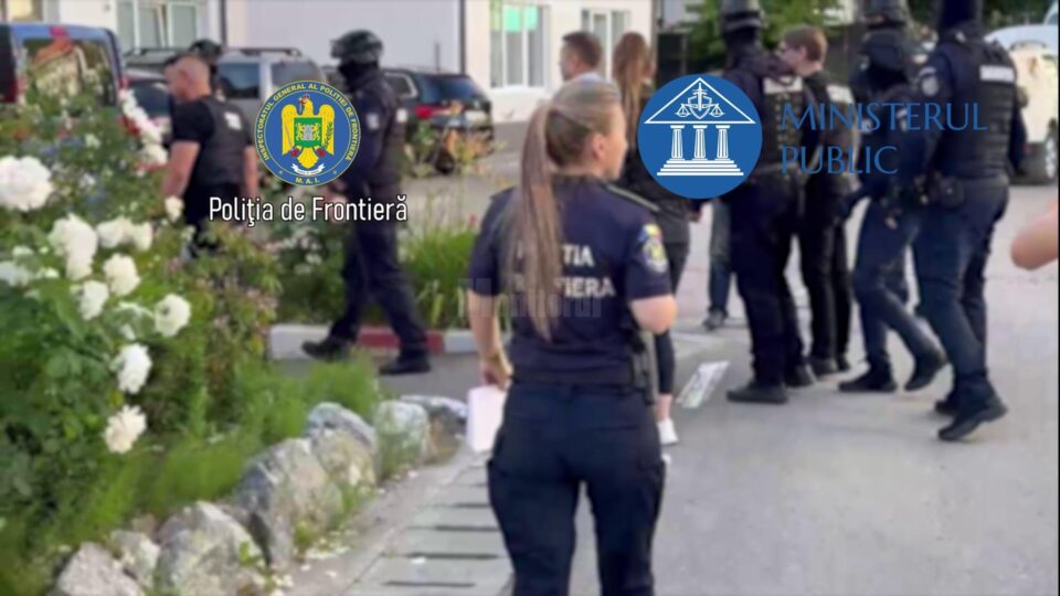 Fabrică de acte false pentru 1.700 de cetățeni din state foste membre URSS, la Câmpulung Moldovenesc Fabrică de acte false pentru 1.700 de cetățeni din state foste membre URSS, la Câmpulung Moldovenesc