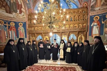 Înaltpreasfințitul Părinte Theoklitos, Mitropolitul Meteorelor, în pelerinaj în Bucovina alături de un grup de credincioși greci