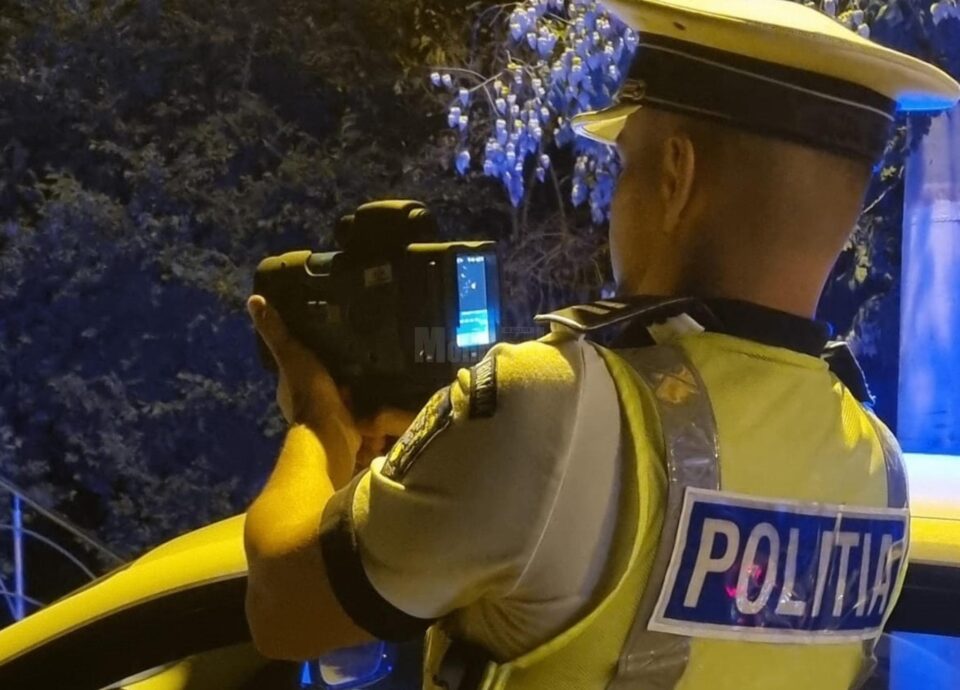 Un șofer de BMW prins de radar cu 113 km/h în localitate nu avea nici permis de conducere Un șofer de BMW prins de radar cu 113 km/h în localitate nu avea nici permis de conducere