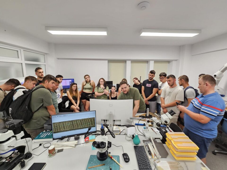 Studenții de la Silvicultură ai Universității Sapientia, în vizită de studiu la Suceava