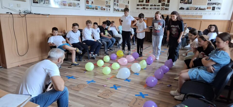 Școală de vară de matematică, organizată la Colegiul „Hurmuzachi” Rădăuți