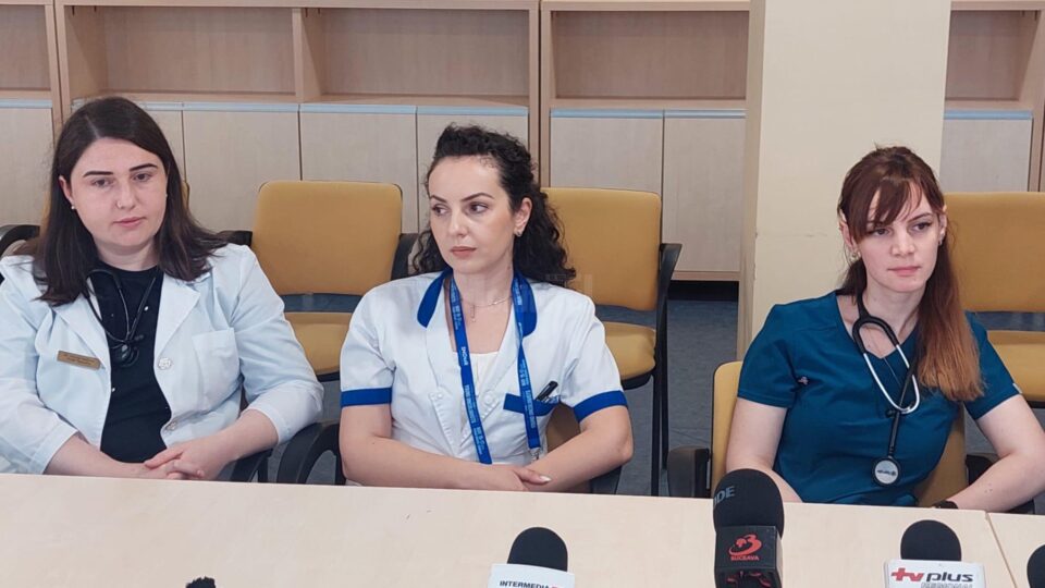 Dr. Andreea Obreja, dr. Diana Lavinia Pricope si dr. Alexandra Pușcașu