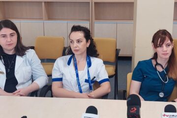 Dr. Andreea Obreja, dr. Diana Lavinia Pricope si dr. Alexandra Pușcașu