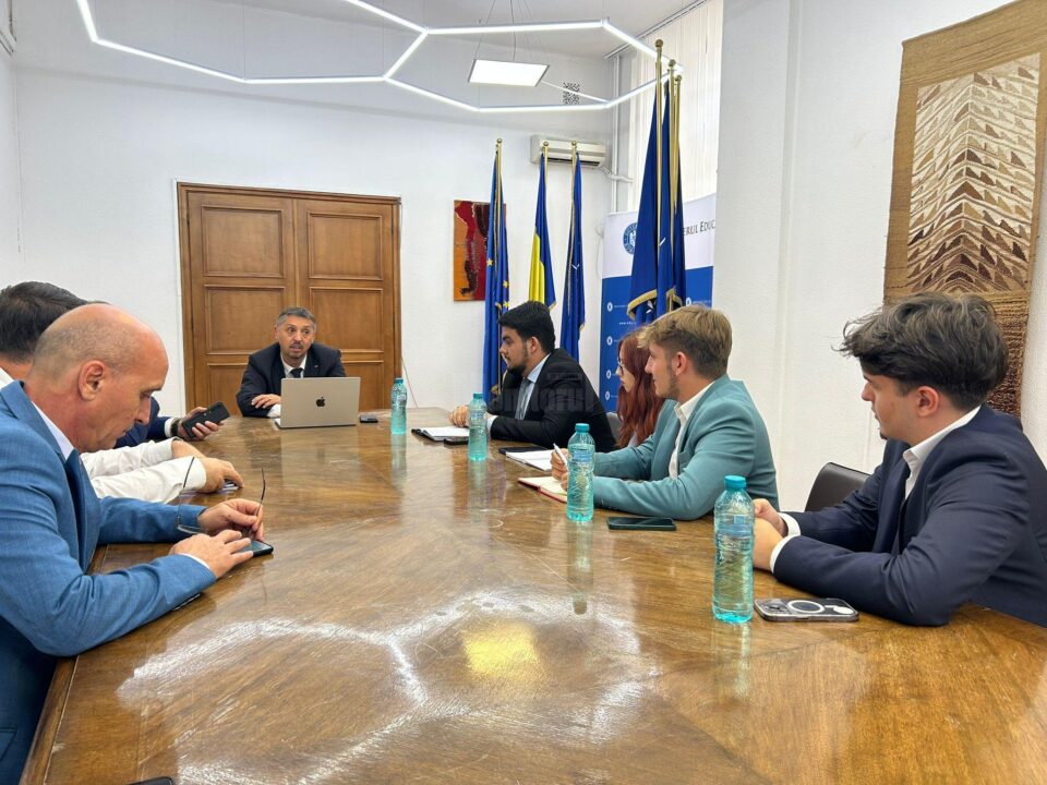 Consiliul National al Elevilor, in dialog cu cei de la conducerea Ministerului Educației