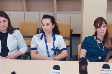 Dr. Andreea Obreja, dr. Diana Lavinia Pricope și dr. Alexandra Pușcașu