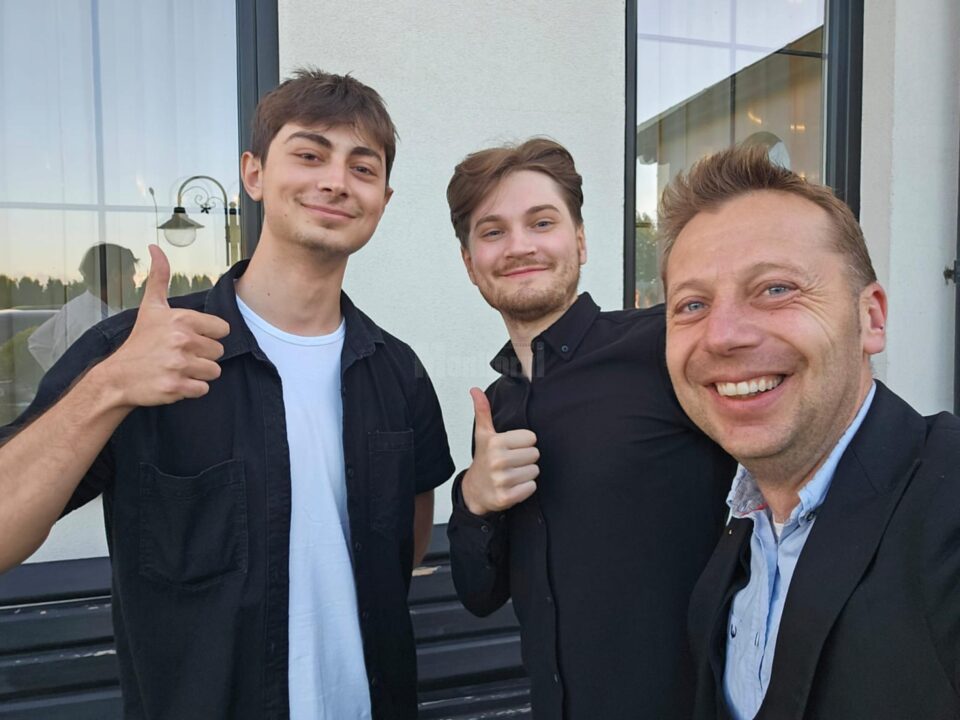 Nicolae Zelinschi și Cătălin Ipati, alături de Ștefan Sfichi