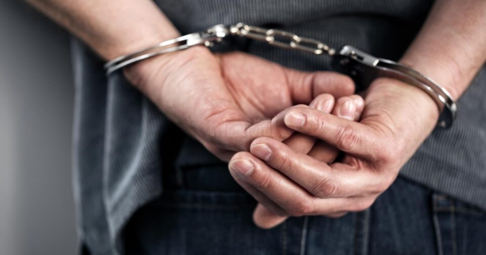 Ceartă între concubini și un moment de nebunie care a afectat vecinii