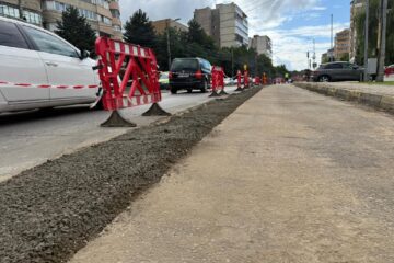 Lucrări de traversare prin săpătură deschisă, pe Calea Obcinilor