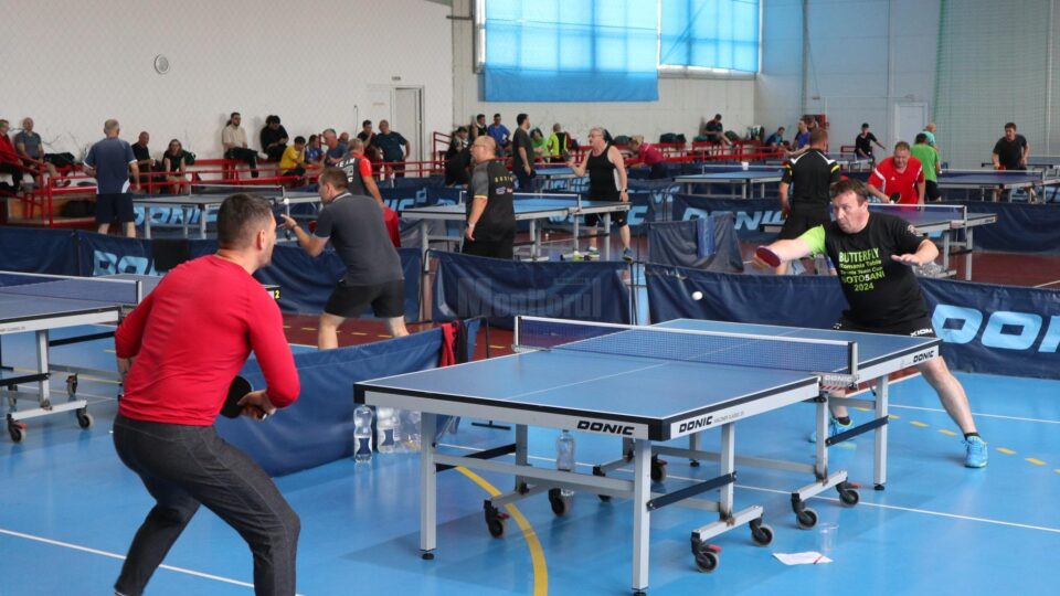 Spectacol sportiv de nivel național la Fălticeni: Turneul de tenis de masă AMATUR A+ a deschis Zilele Municipiului