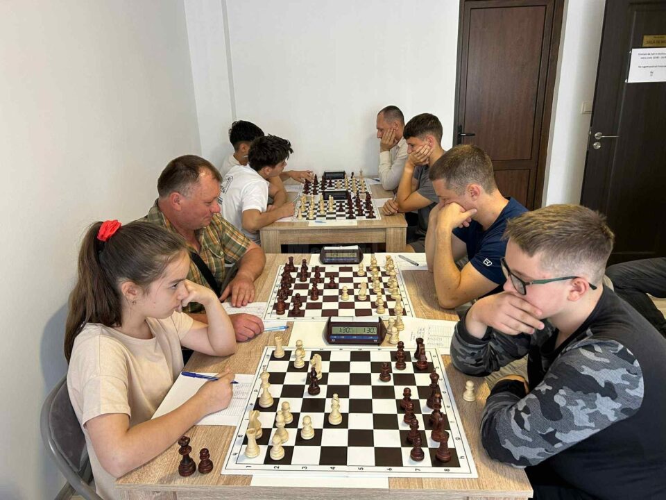 Întreceri ale cluburilor de șah din județ, în divizia B