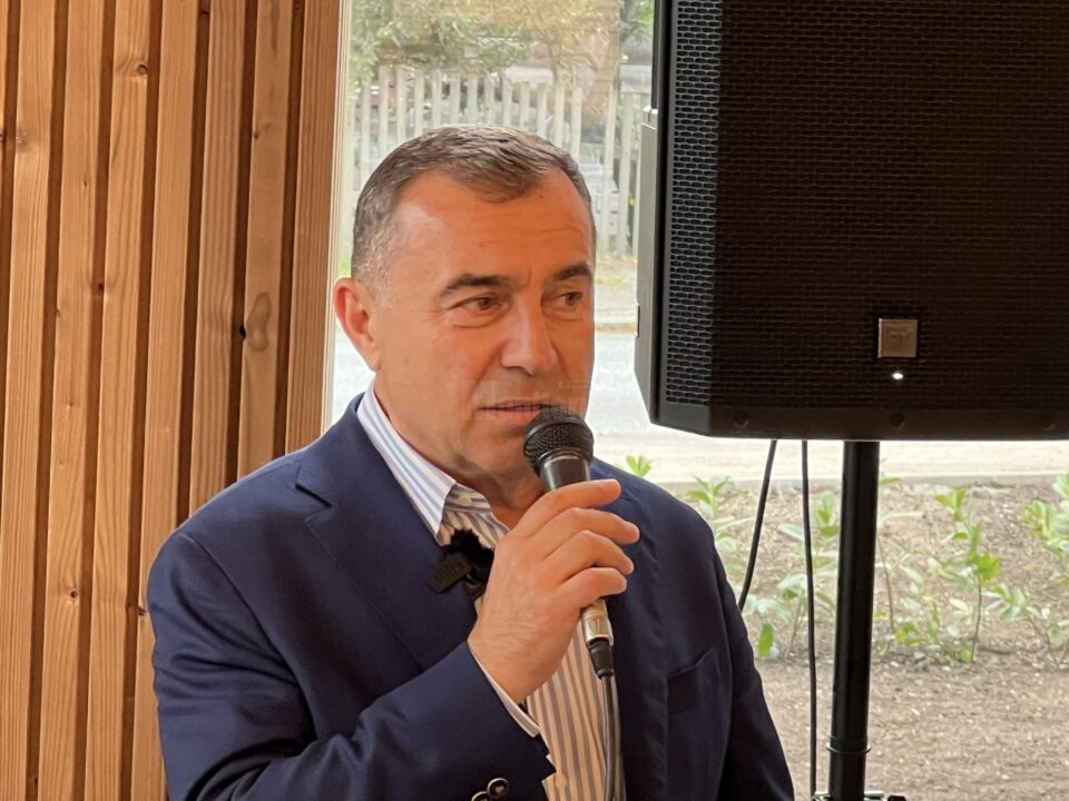 Președintele CCI Suceava, Nicolae Troașe, își exprimă speranța că măsurile de austeritate nu vor lovi doar în mediul de afaceri Președintele CCI Suceava, Nicolae Troașe, își exprimă speranța că măsurile de austeritate nu vor lovi doar în mediul de afaceri