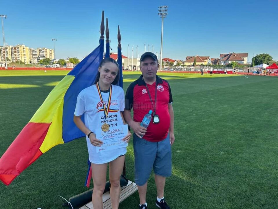 Claudia Costiuc împreună cu antrenorul Cristian Prâsneac