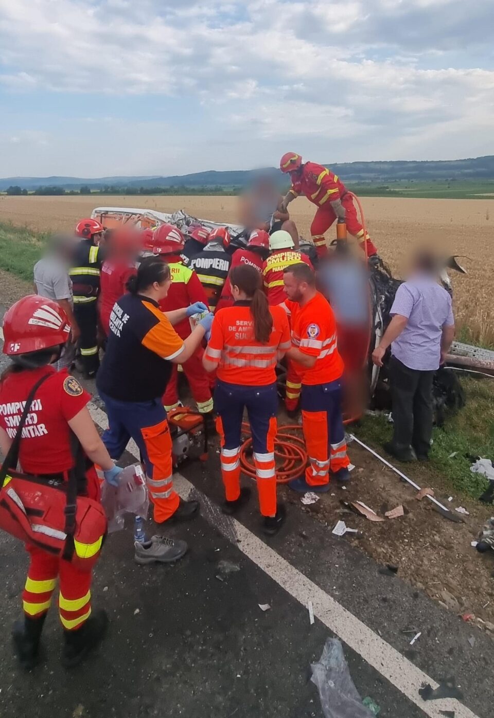 Accidentul s-a produs luni după-amiază, pe E85, în zona localității Iacobești