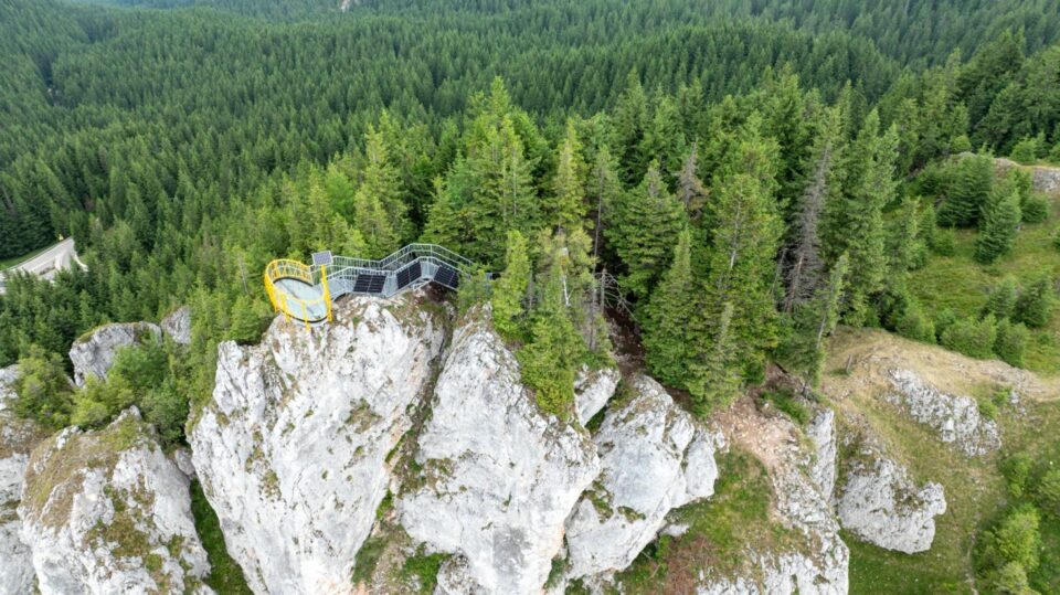 Punctul de belvedere tip Skywalk de pe Rarău