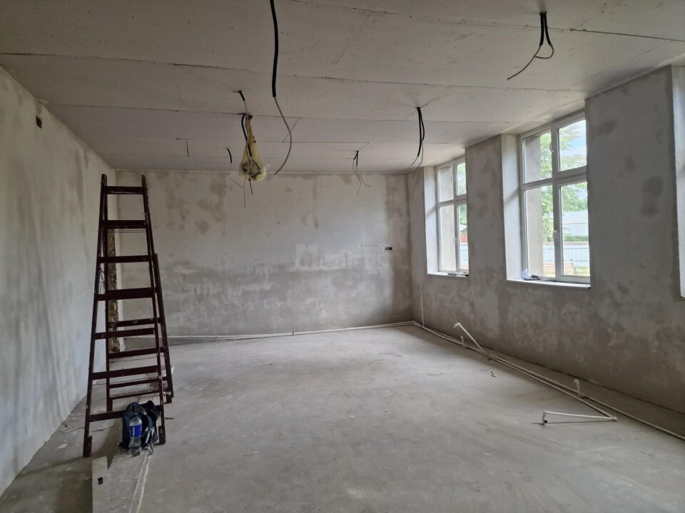 Săli de clasă renovate capital