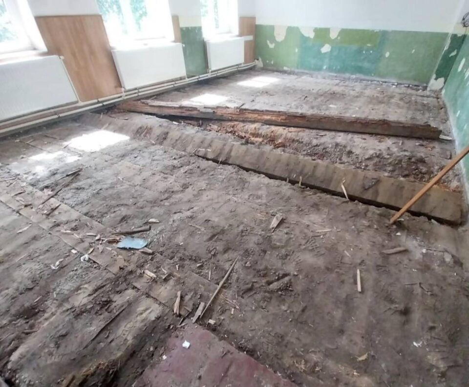 Săli de clasă renovate capital
