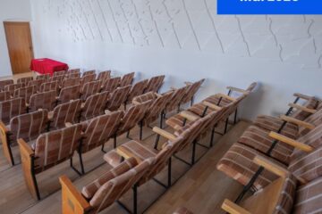 Transformare radicală pentru sala de spectacole a Colegiului de Artă, un nou decor pentru viitorii artiști