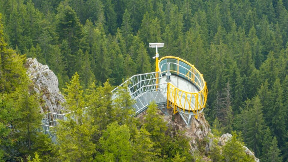 Punctul de belvedere tip Skywalk de pe Rarău