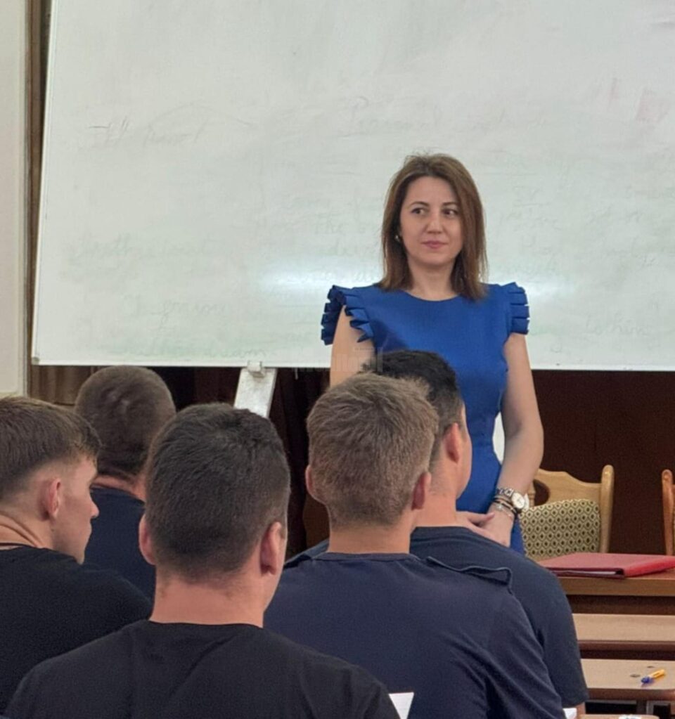 Tinerii jandarmi care încep practica în teren, instruiți anti-șpagă