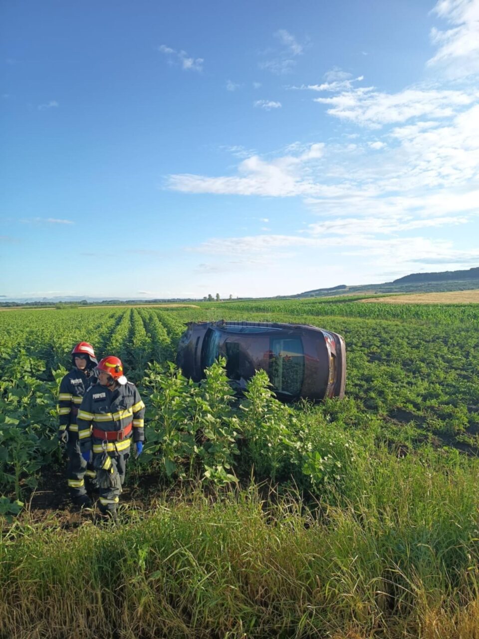 Beat și fără permis, a depășit pe linia continuă, în timp ce gonea spre accidentul în care fusese implicat prietenul său, și el băut Beat și fără permis, a depășit pe linia continuă, în timp ce gonea spre accidentul în care fusese implicat prietenul său, și el băut
