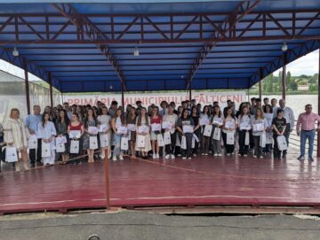 72 de elevi din Fălticeni au fost premiați de primarul Cătălin Coman