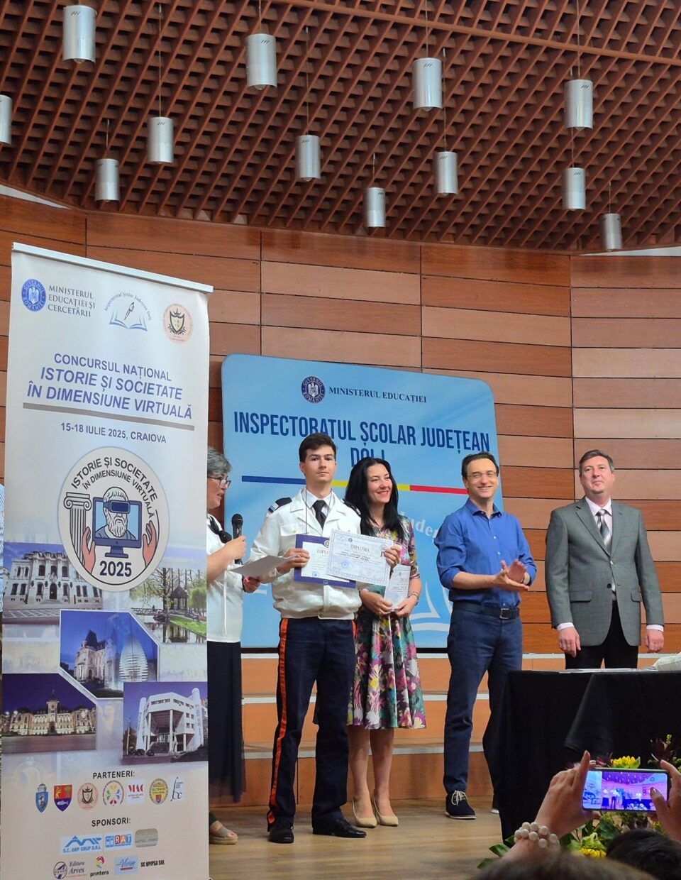 S-a clasat pe podiumul unui concurs național pentru un site realizat despre războiul din Vietnam