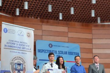 S-a clasat pe podiumul unui concurs național pentru un site realizat despre războiul din Vietnam