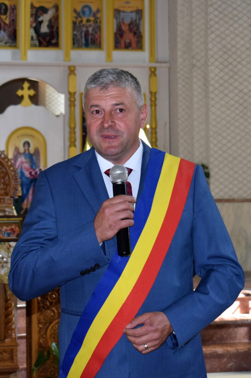 „Nunta de Aur” la Fălticeni: Peste 40 de cupluri celebrate pentru 50 de ani de căsătorie în cadrul unui eveniment emoționant