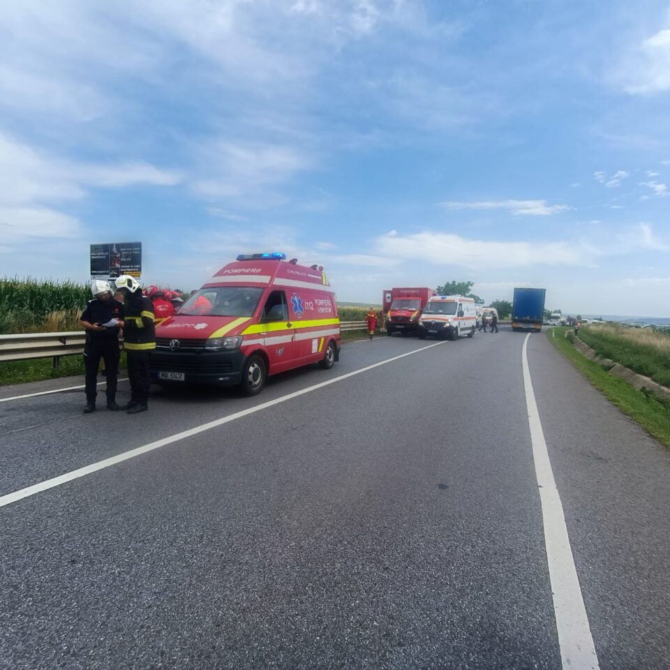 Accidentul de la ieșirea din Suceava, provocat de o tânără șoferiță de 18 ani, care a pătruns pe contrasens