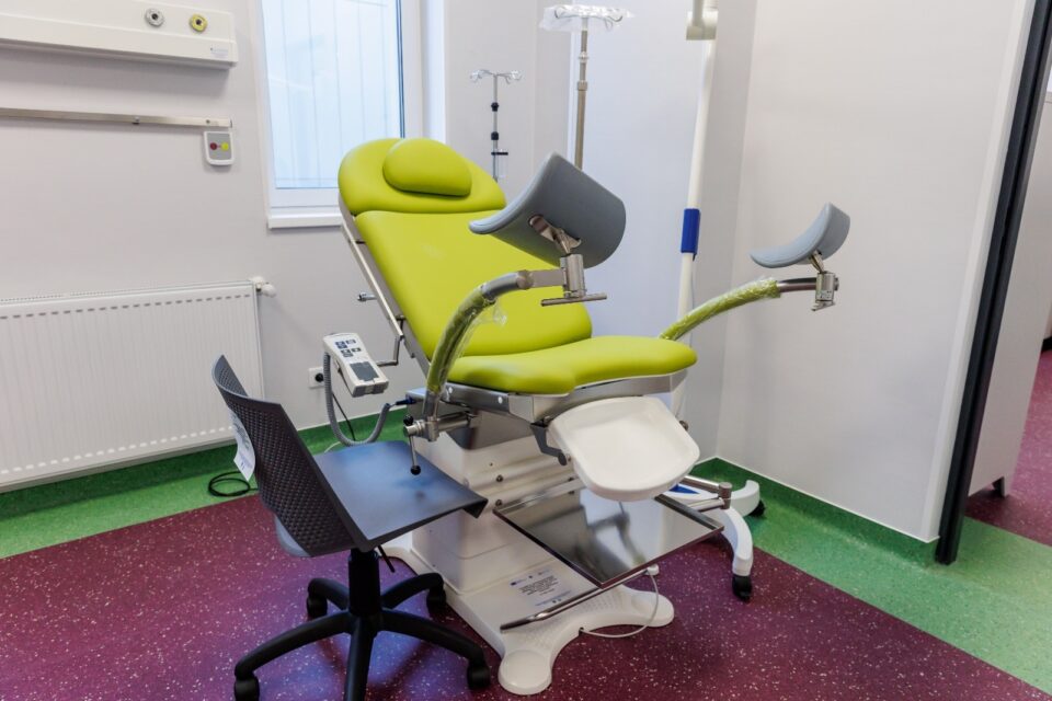 Secția de oncologie a Spitalului Clinic Județean Suceava dispune de echipamente esențiale pentru diagnosticul, tratamentul și monitorizarea pacienților