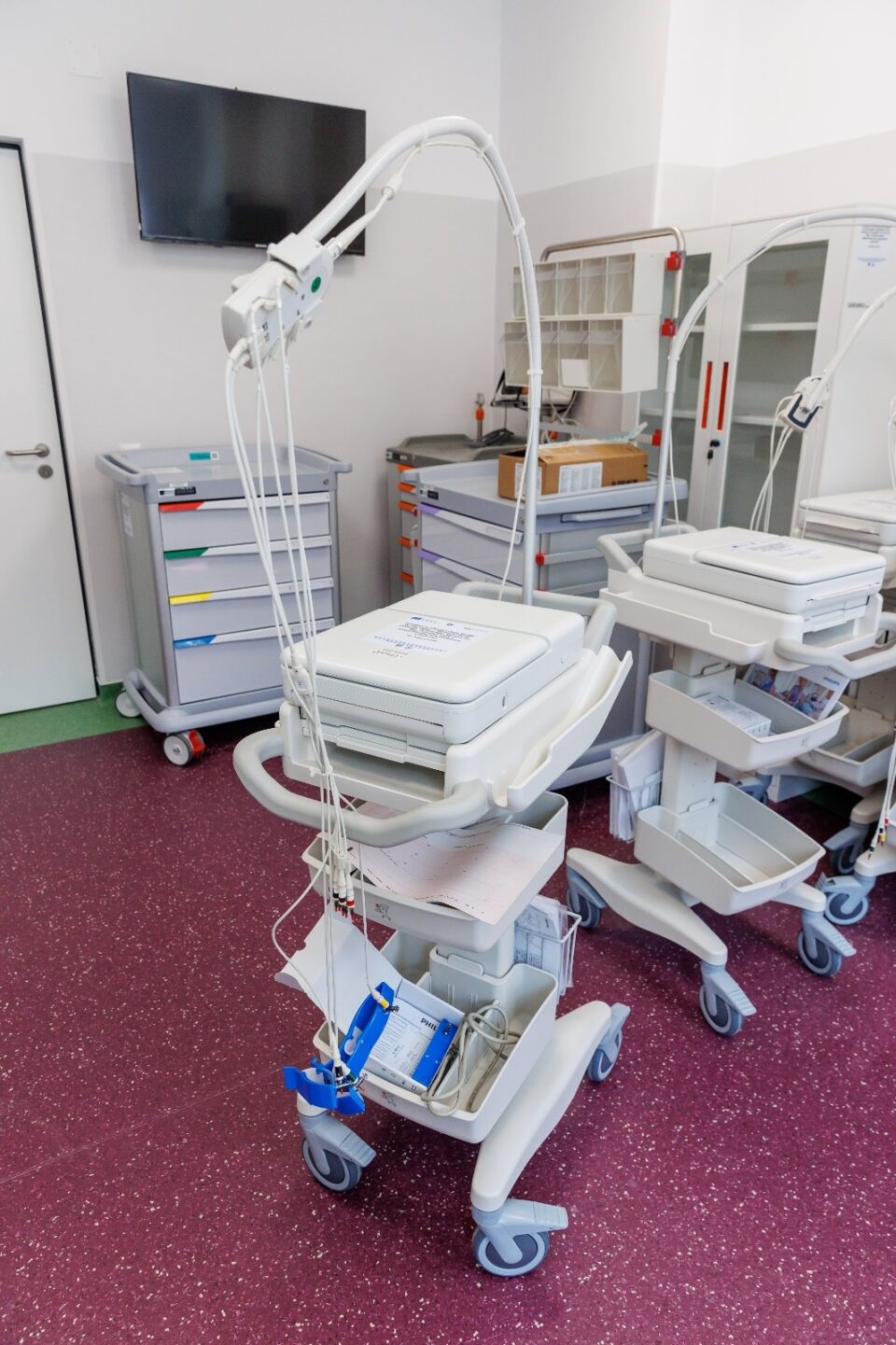 Secția de oncologie a Spitalului Clinic Județean Suceava dispune de echipamente esențiale pentru diagnosticul, tratamentul și monitorizarea pacienților