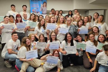 Proiectul „Digital Works for Youth”: Oportunități gratuite pentru integrarea tinerilor pe piața muncii