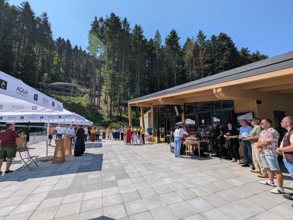 În Gura Humorului s-a inaugurat o nouă atracție turistică spectaculoasă, o sanie de vară cu un traseu de aproape 1,4 kilometri