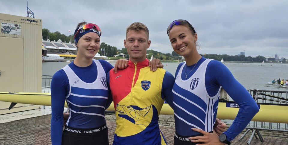Sucevencele Gabriela Tivodariu și Maria Iulica Ursu sunt vicecampioane mondiale la canotaj