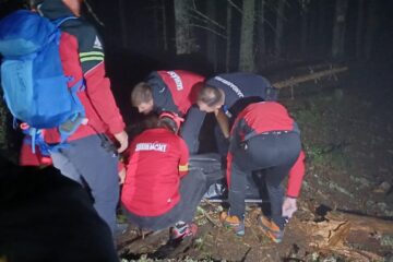 O furtună teribilă a ucis un bucureștean și a pus în pericol alți zeci de alergători, la o competiție montană
