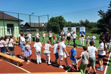 Peste 100 de copii de etnie ucraineană au participat la Școala de vară din Bălcăuți