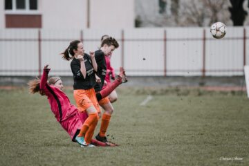 USV își face echipă de fotbal feminin. Foto Codrin Anton (Fotosport)