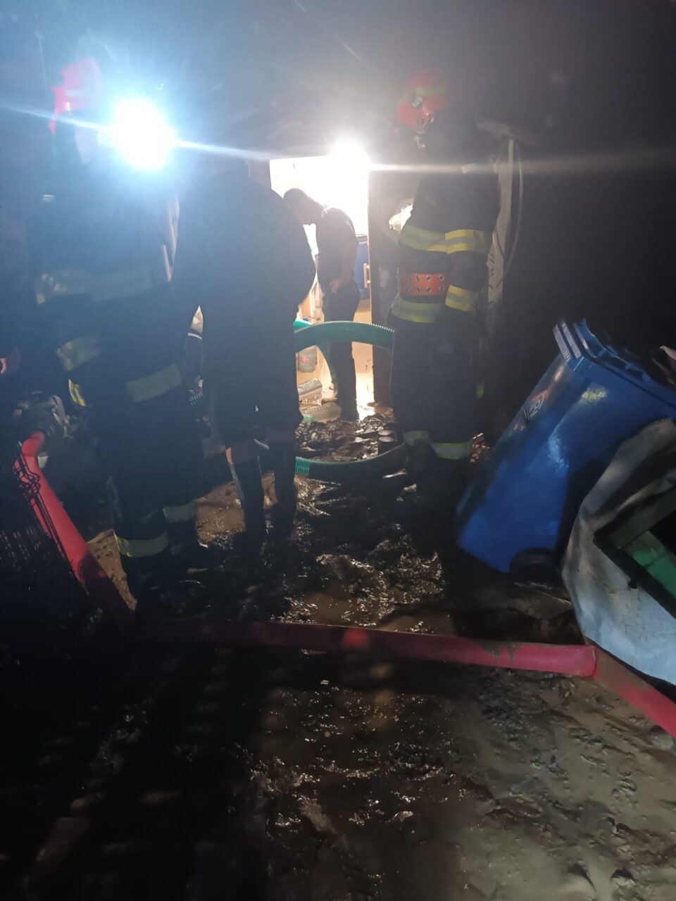 Ploile au creat noi probleme în județ în noaptea de luni spre marți