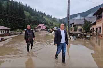 Deputatul AUR de Suceava Petru Negrea a coordonat echipele de voluntari ale acestui partid care au acționat în zonele inundate