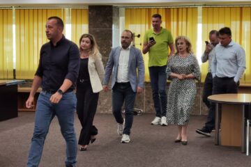 Ceartă violentă în Consiliul Local Suceava, pe banii Poliției Locale și indemnizațiile primarului și viceprimarilor
