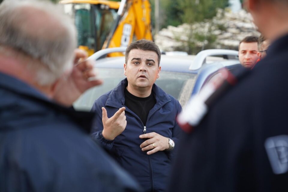 Șoldan anunță că locuitorii de la blocurile din Broșteni au început să beneficieze de apă menajeră