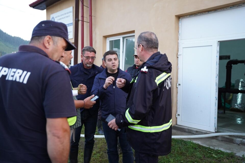 Șoldan anunță că locuitorii de la blocurile din Broșteni au început să beneficieze de apă menajeră