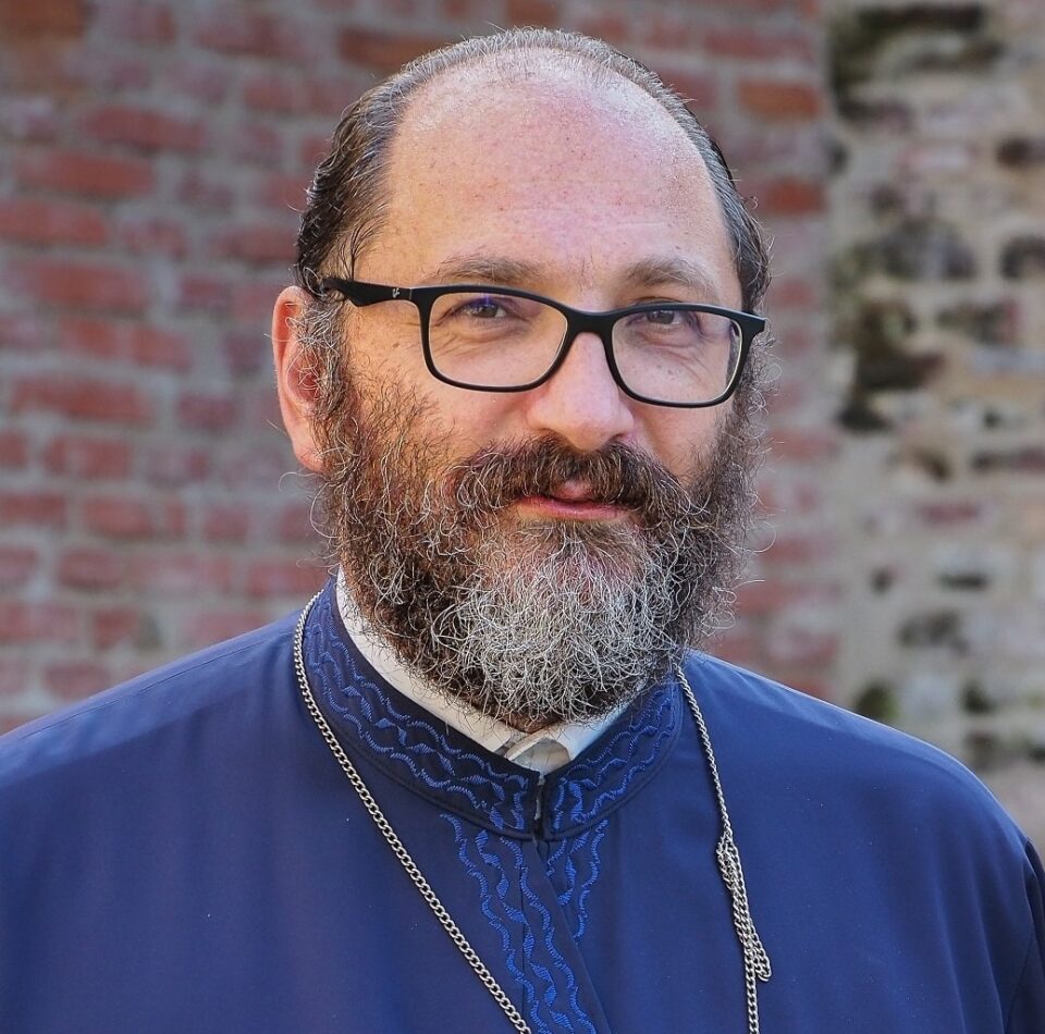 Părintele Constantin Necula și Corala mixtă „Academica”, invitați la Mănăstirea Moldovița