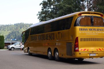 70 de copii și tineri au fost, gratuit, într-o excursie prin Bucovina, „Pe urmele Sfinților”