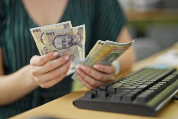 Cum să fii înșelat și lăsat fără bani, pas cu pas, de un fals consultant financiar