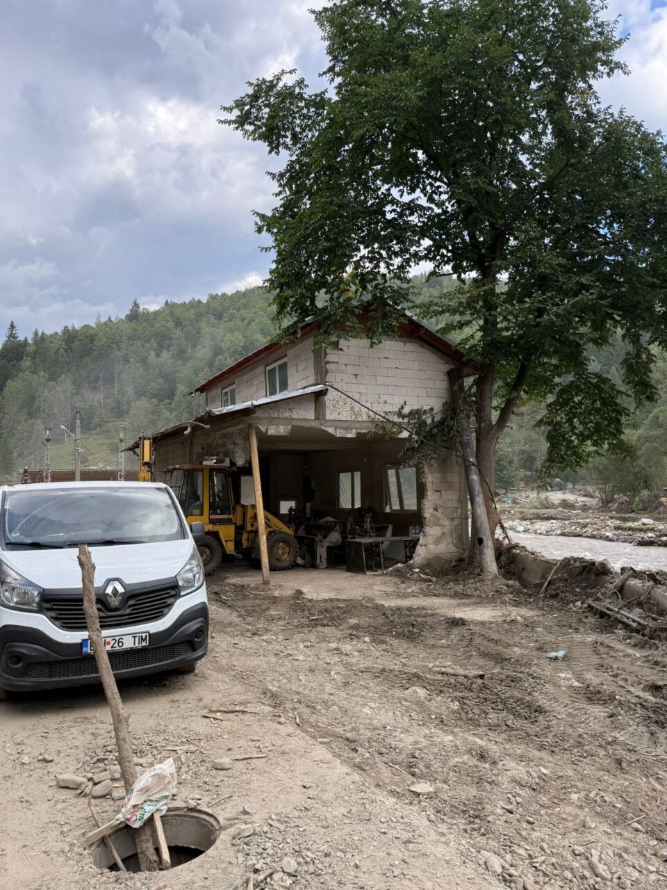 Șoldan a verificat lucrările la rețeaua de apă din Broșteni: „Dacă totul merge conform planului în câteva zile va fi pusă parțial în funcțiune”