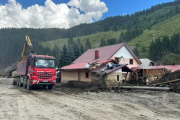 Mobilizare exemplară din partea comunității din Cornu Luncii pentru sprijinirea sinistraților din Broșteni